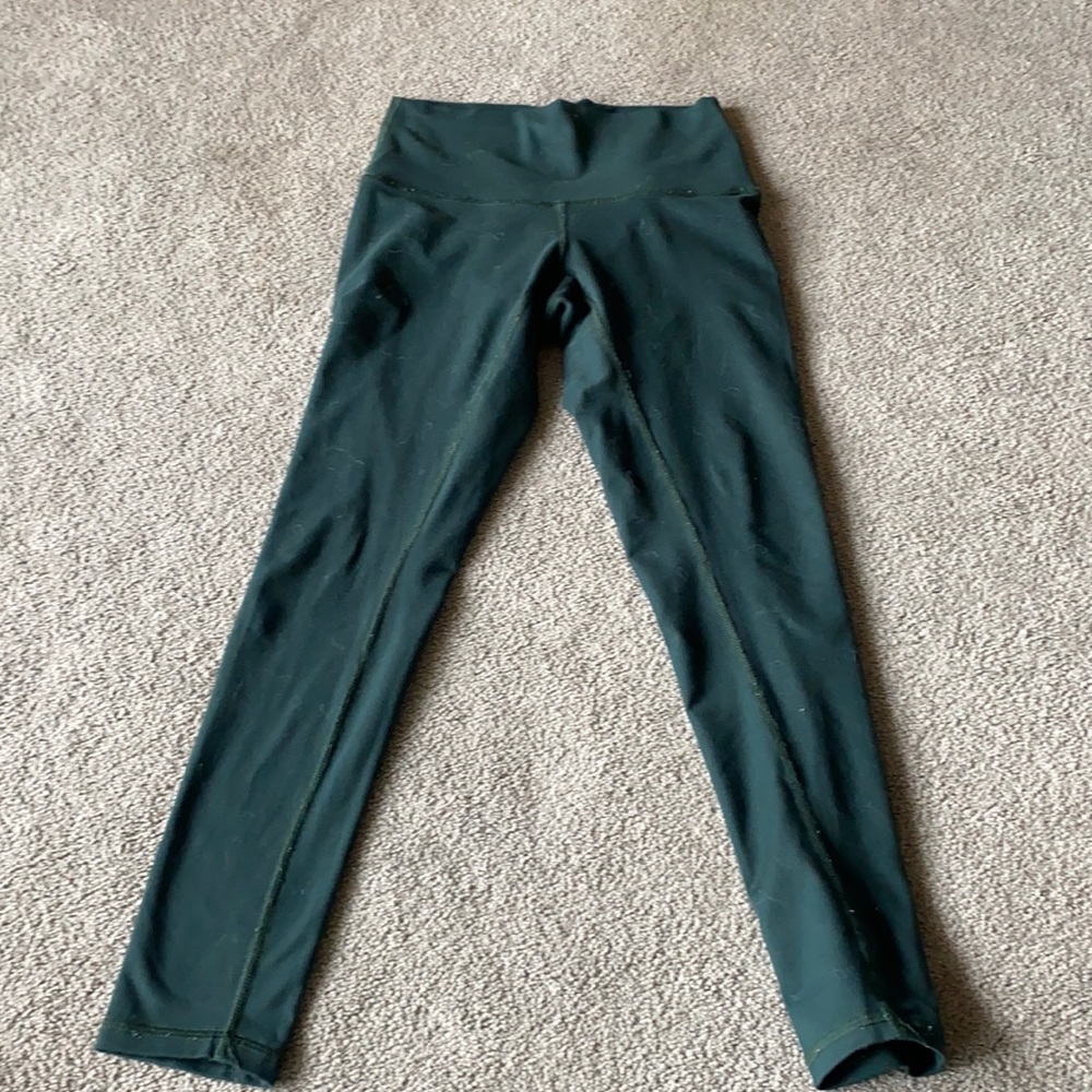 Fleo dark green leggings size small material bounce